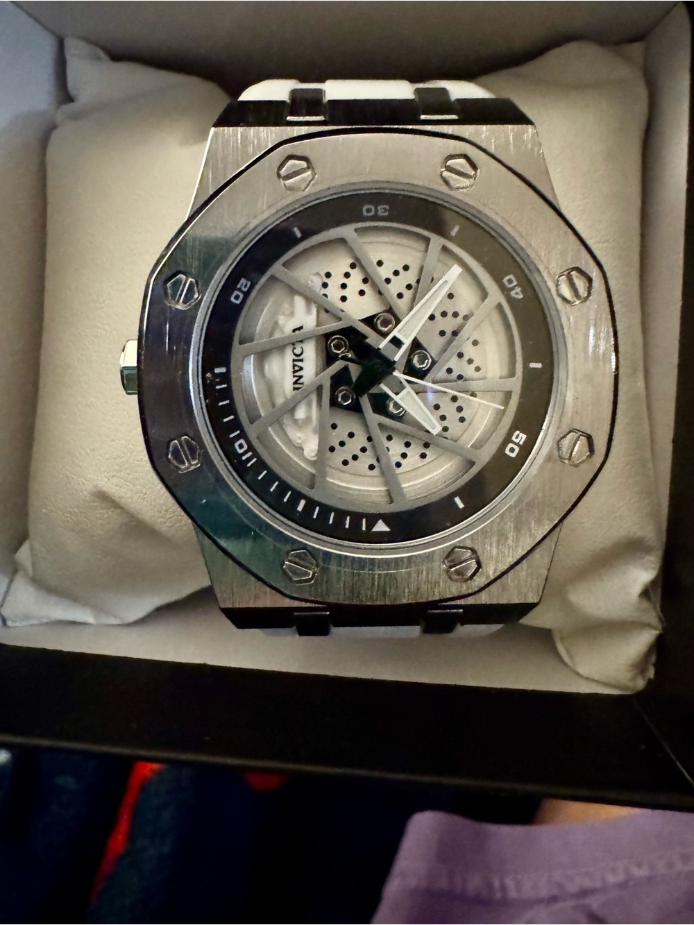 NEW in box Invicta 70039 Men’s Silver Skeleton speedway rim watch white band